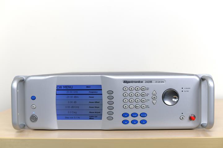 Генератор сигналов Gigatronics 2420B